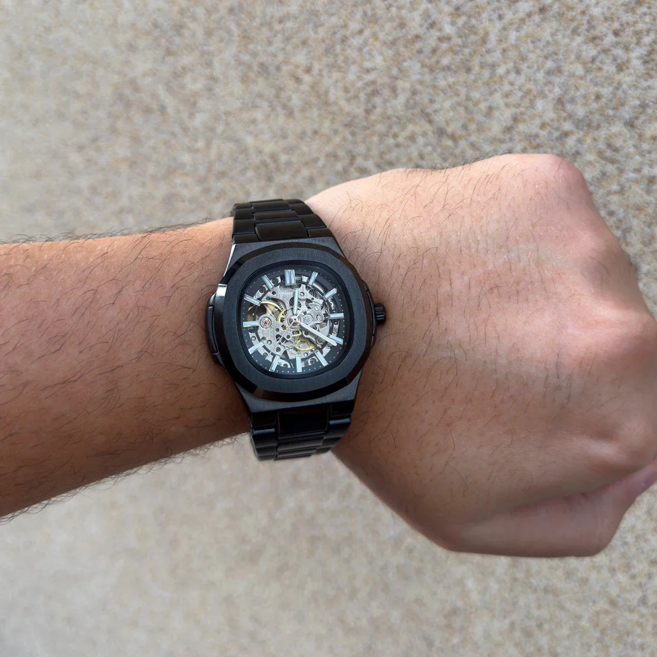VELIN ROYAL BLACK